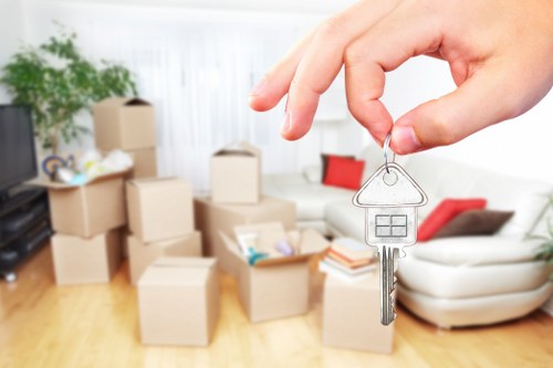 Local packing and unpacking services helping a move in Marylebone